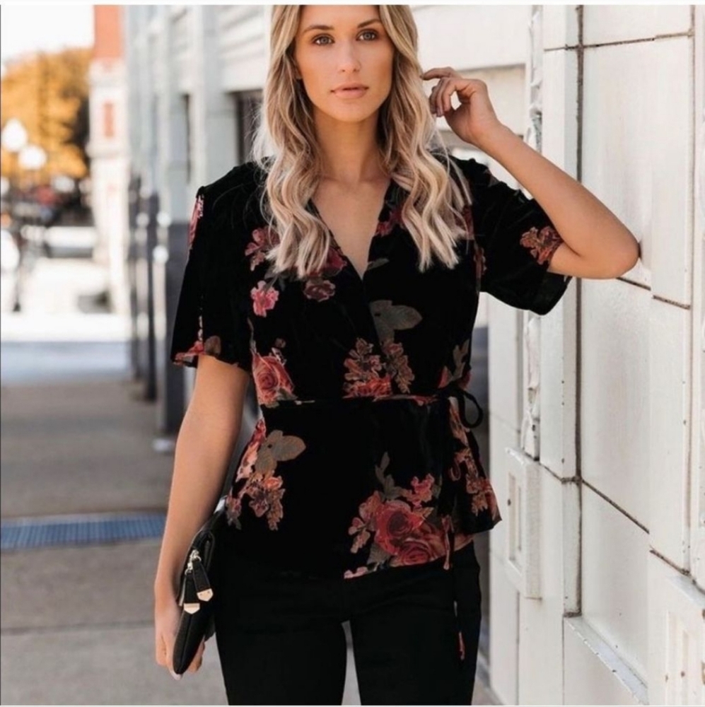 Vici floral velvet wrap top size S